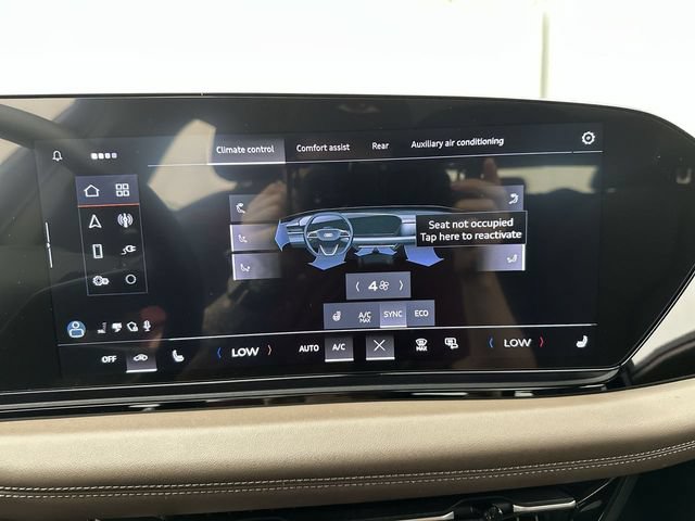 Certified 2025 Audi A6 e-tron Premium Plus w/ Premium Plus AWD/4WD image 19