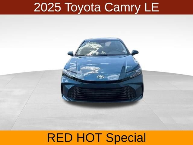 Used 2025 Toyota Camry LE image 2