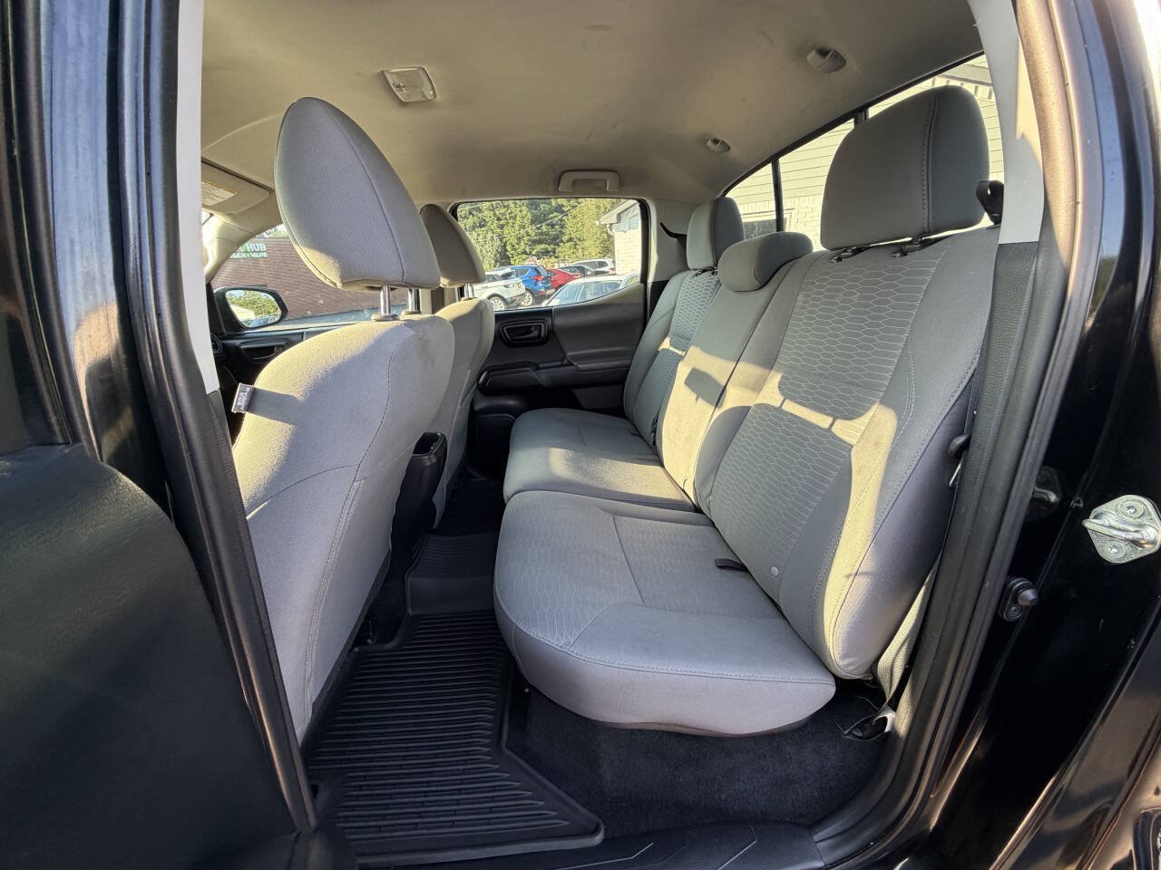 Used 2016 Toyota Tacoma SR w/ Towing Package AWD/4WD image 11