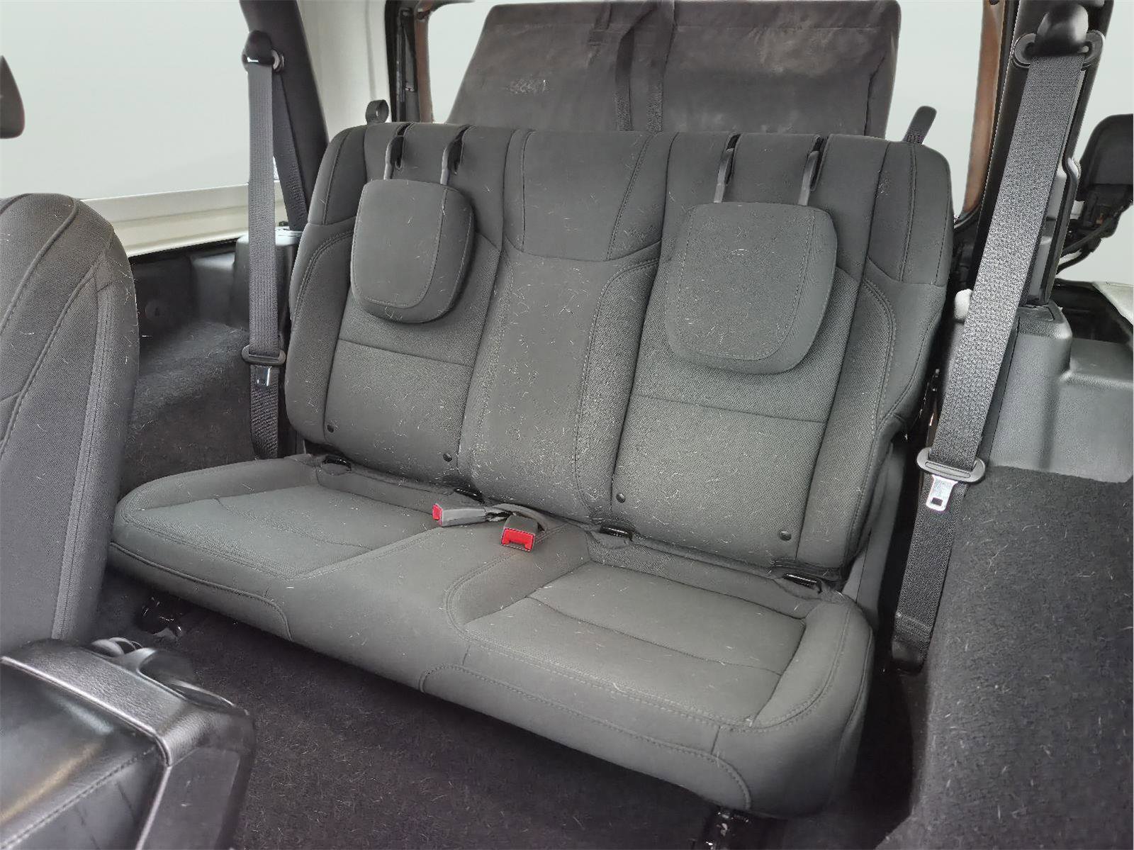 Used 2021 Jeep Wrangler Sport S image 11