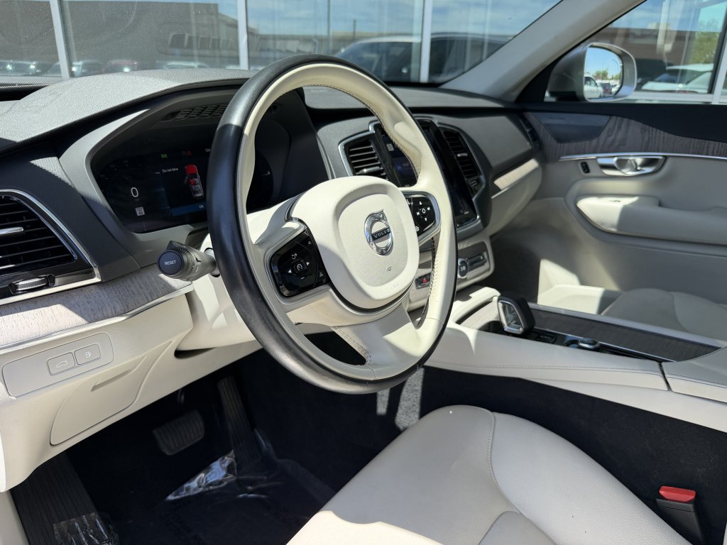 Used 2023 Volvo XC90 T8 Plus w/ Protection Package Premier AWD/4WD image 34