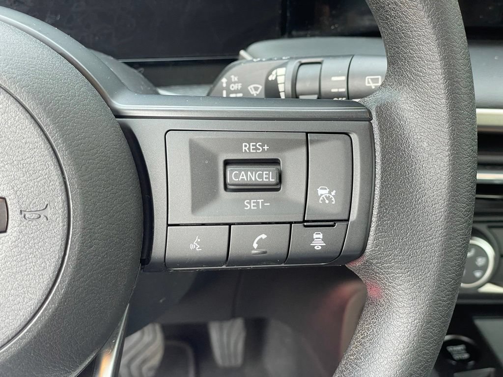 Certified 2025 Nissan Kicks S AWD/4WD image 19