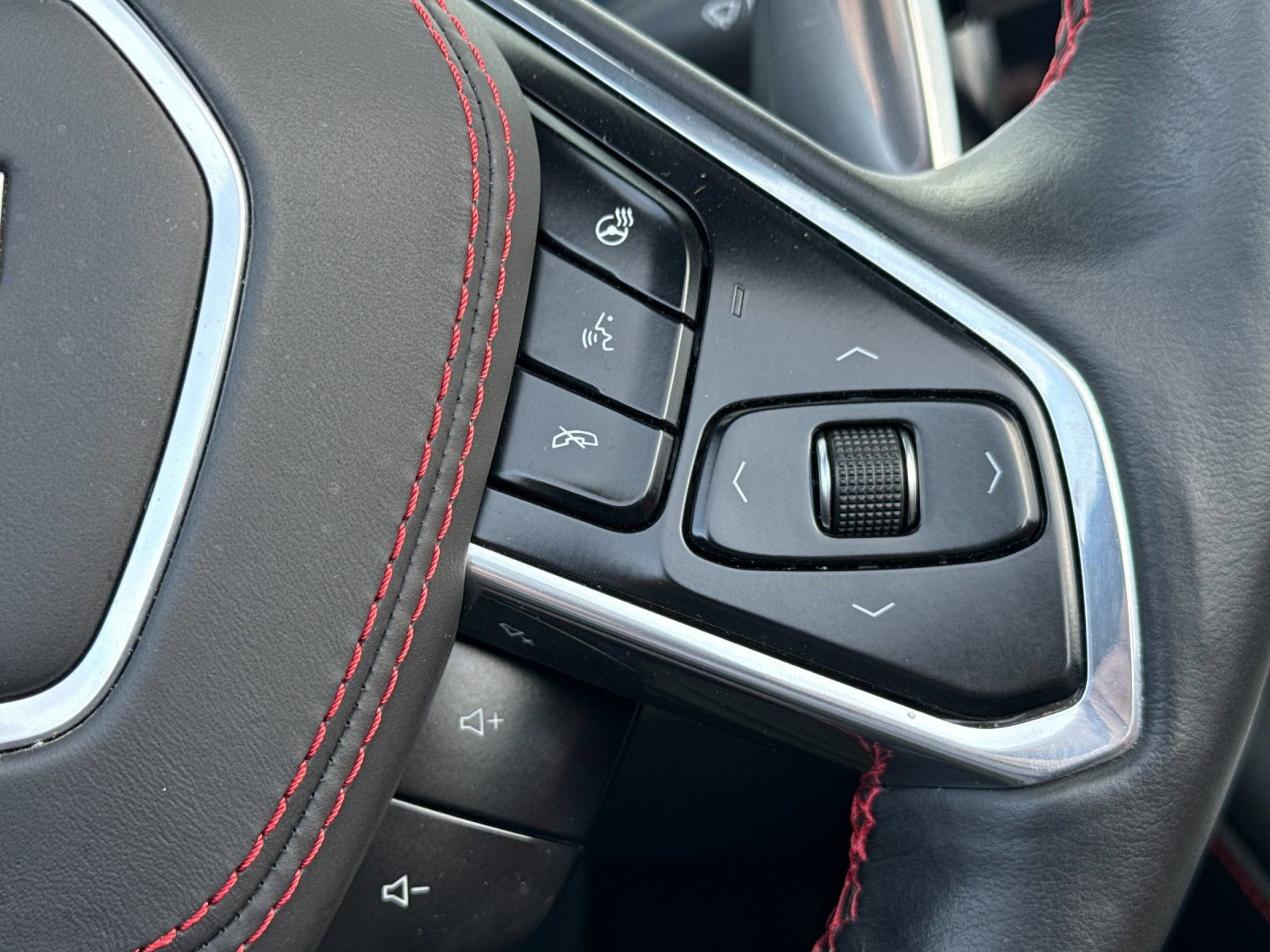 Used 2021 Chevrolet Corvette Stingray Premium Conv w/ 3LT image 25