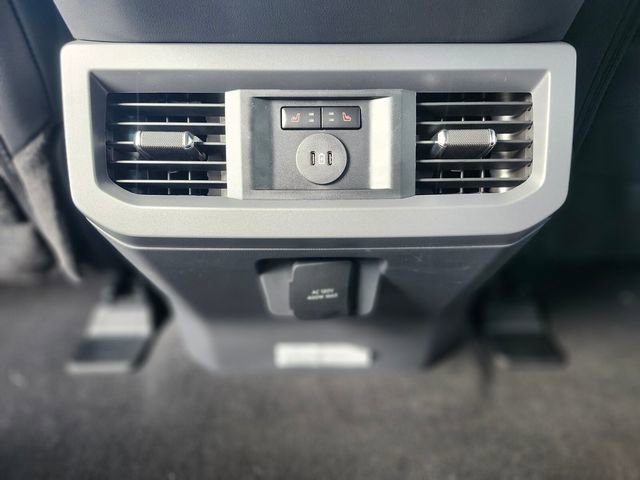 New 2026 Ford F250 Lariat w/ Chrome Package image 16