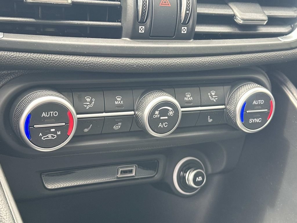 New 2026 Alfa Romeo Giulia AWD image 23