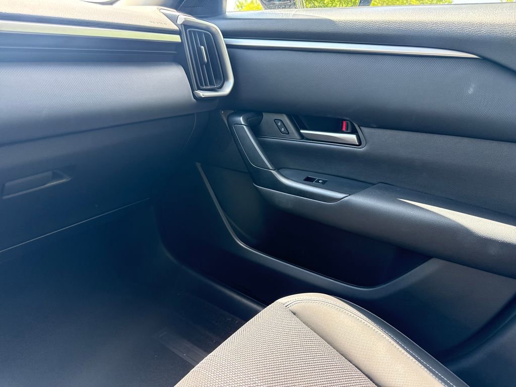 Used 2023 MAZDA CX-50 2.5 S w/ Preferred Plus Pkg image 17