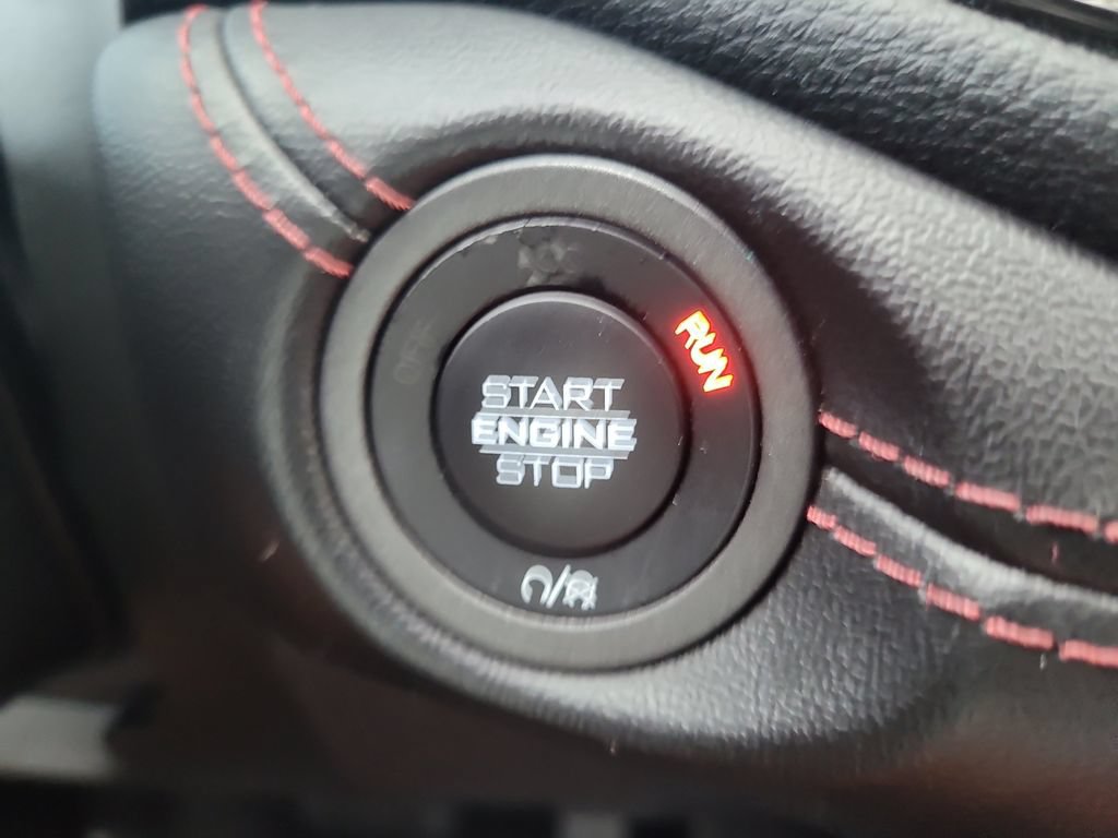 Certified 2022 Dodge Durango R/T RWD image 34