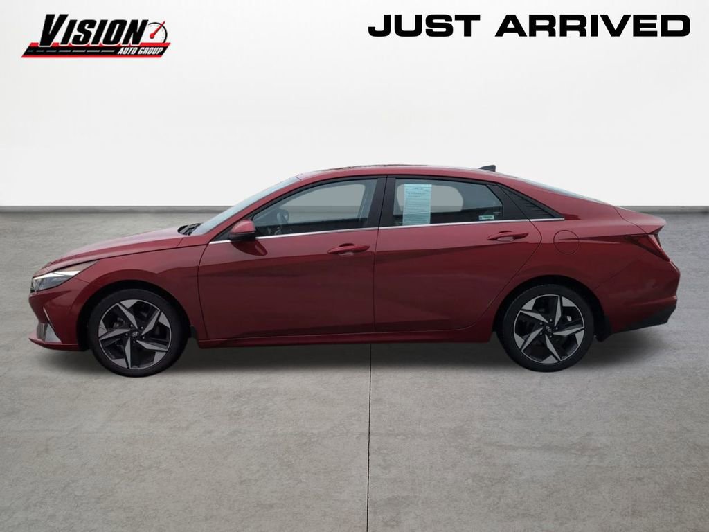 Used 2022 Hyundai Elantra Limited image 8