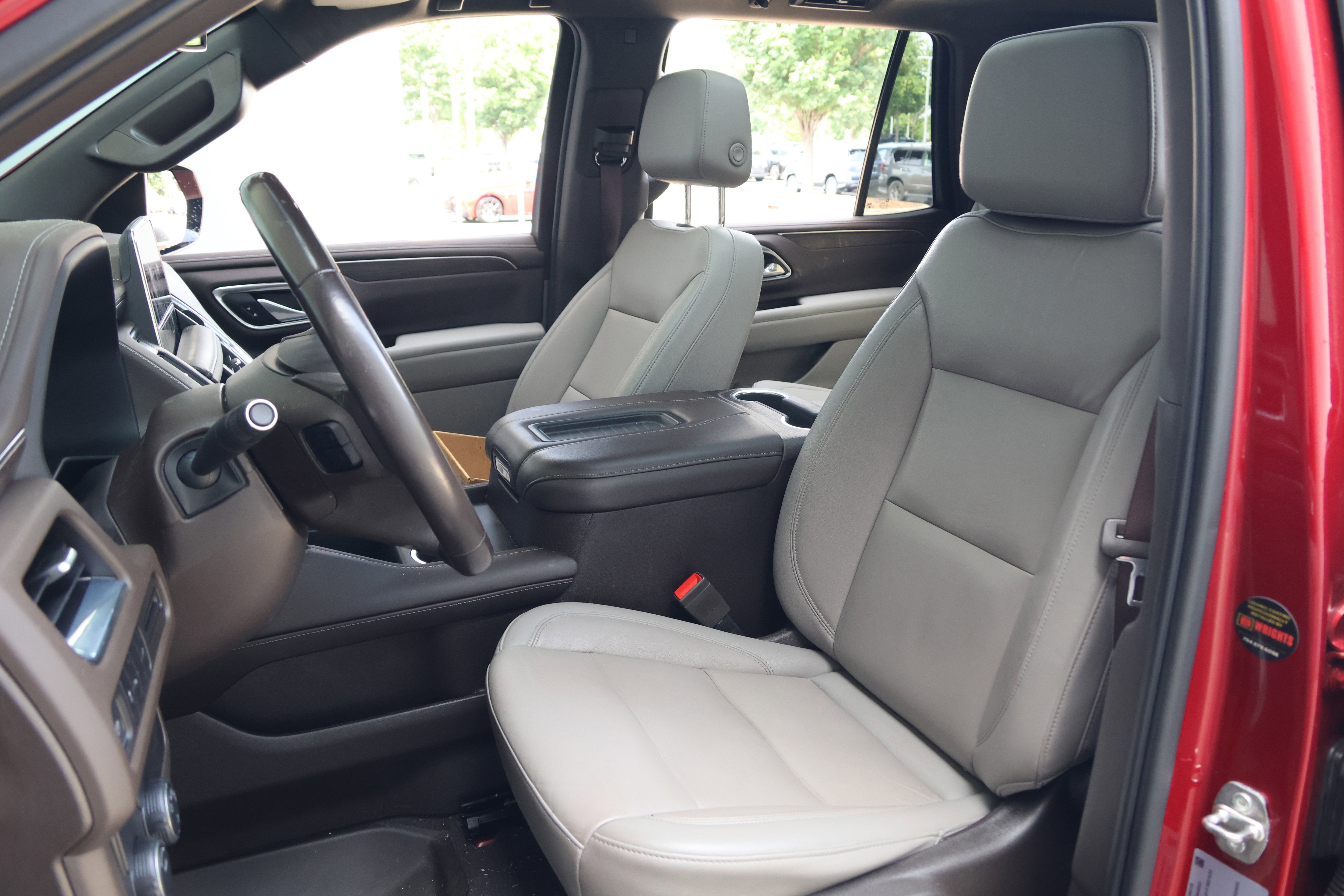Used 2021 Chevrolet Tahoe LT RWD image 32