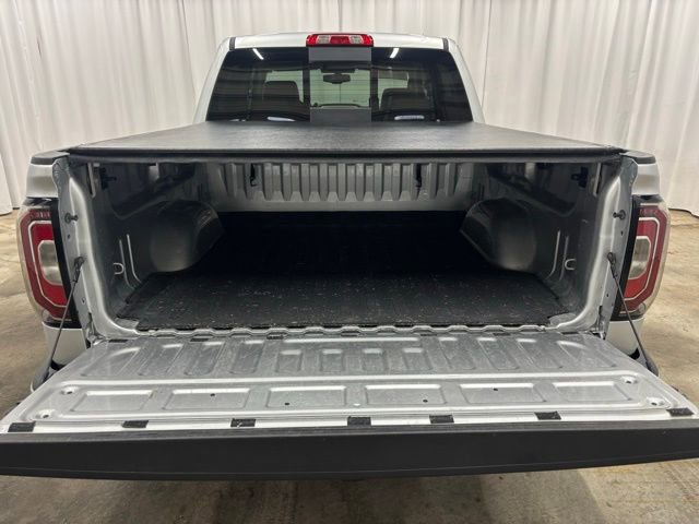 Used 2017 GMC Sierra 1500 SLT w/ SLT Premium Package image 24