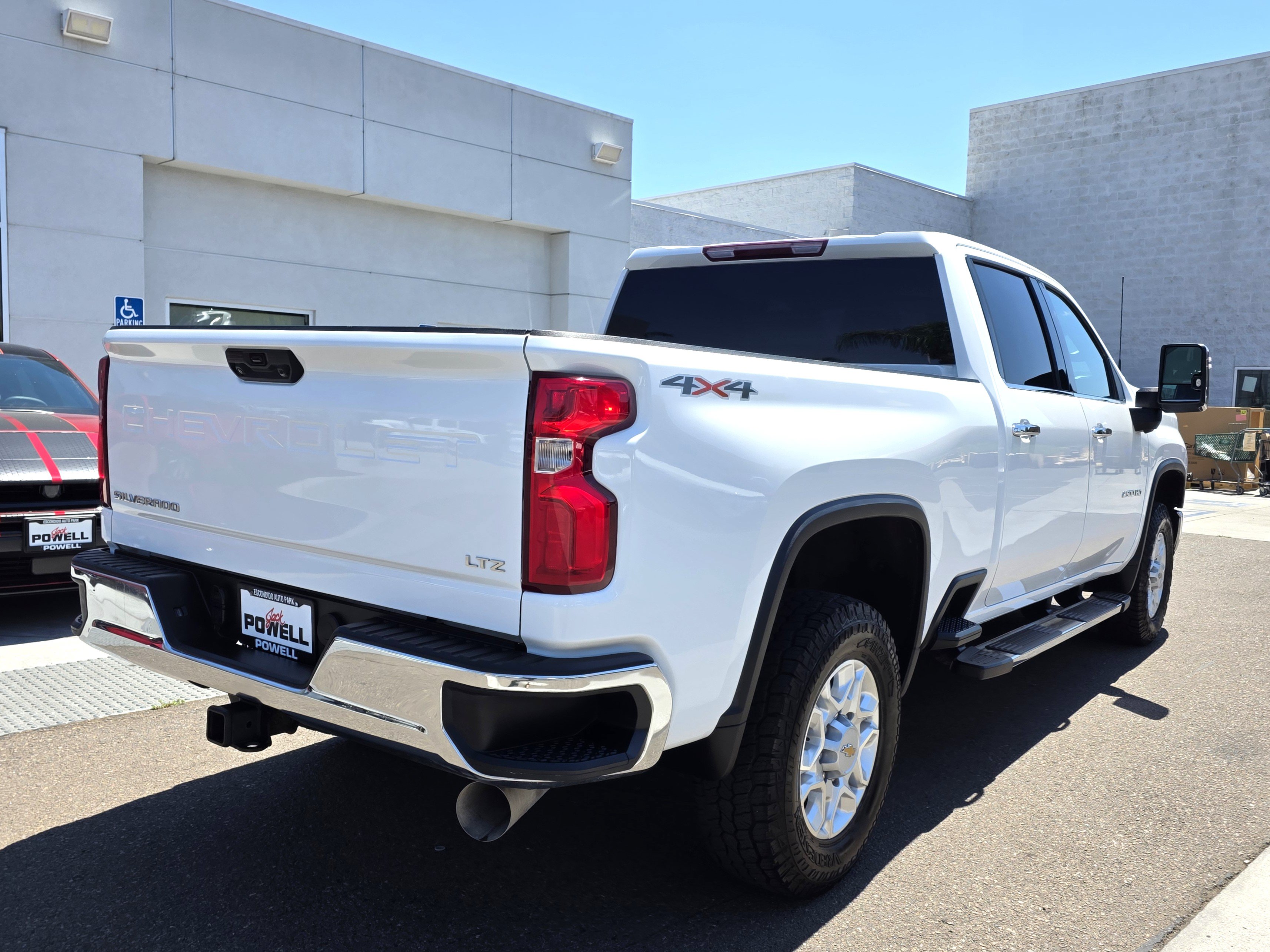 Used 2024 Chevrolet Silverado 2500 LTZ AWD/4WD image 5