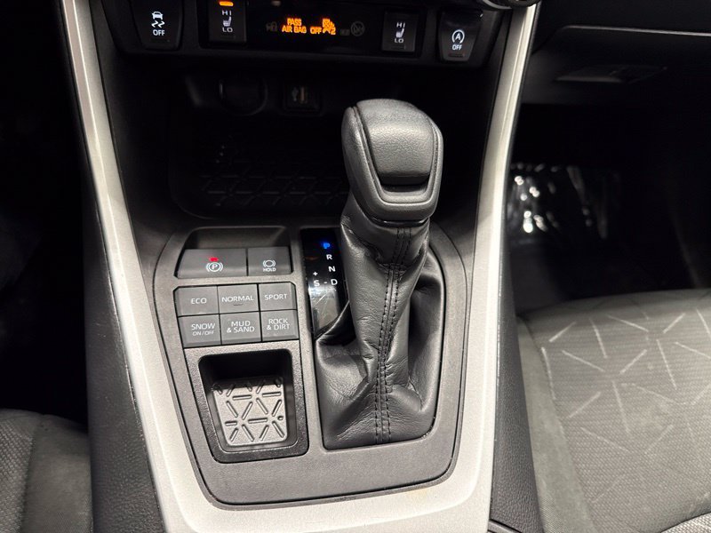 Used 2024 Toyota RAV4 XLE w/ Convenience Package AWD/4WD image 32