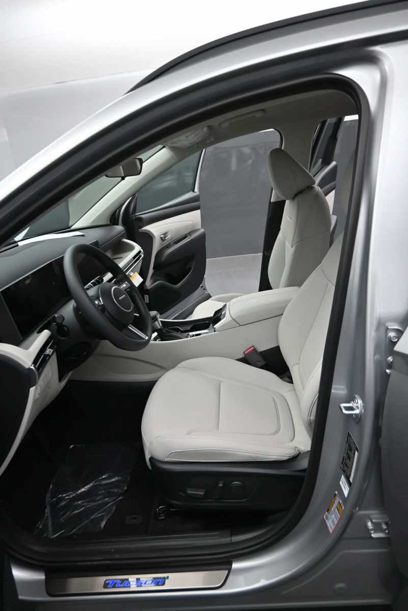 New 2026 Hyundai Tucson SEL Plus AWD/4WD image 16