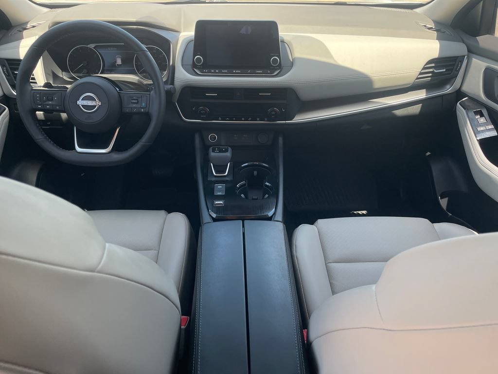 Certified 2023 Nissan Rogue SV w/ SV Premium B Package FWD image 12