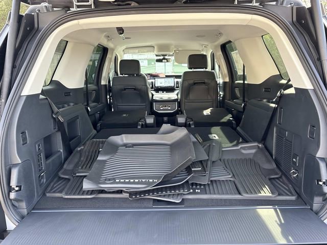New 2026 Ford Expedition Active RWD image 12