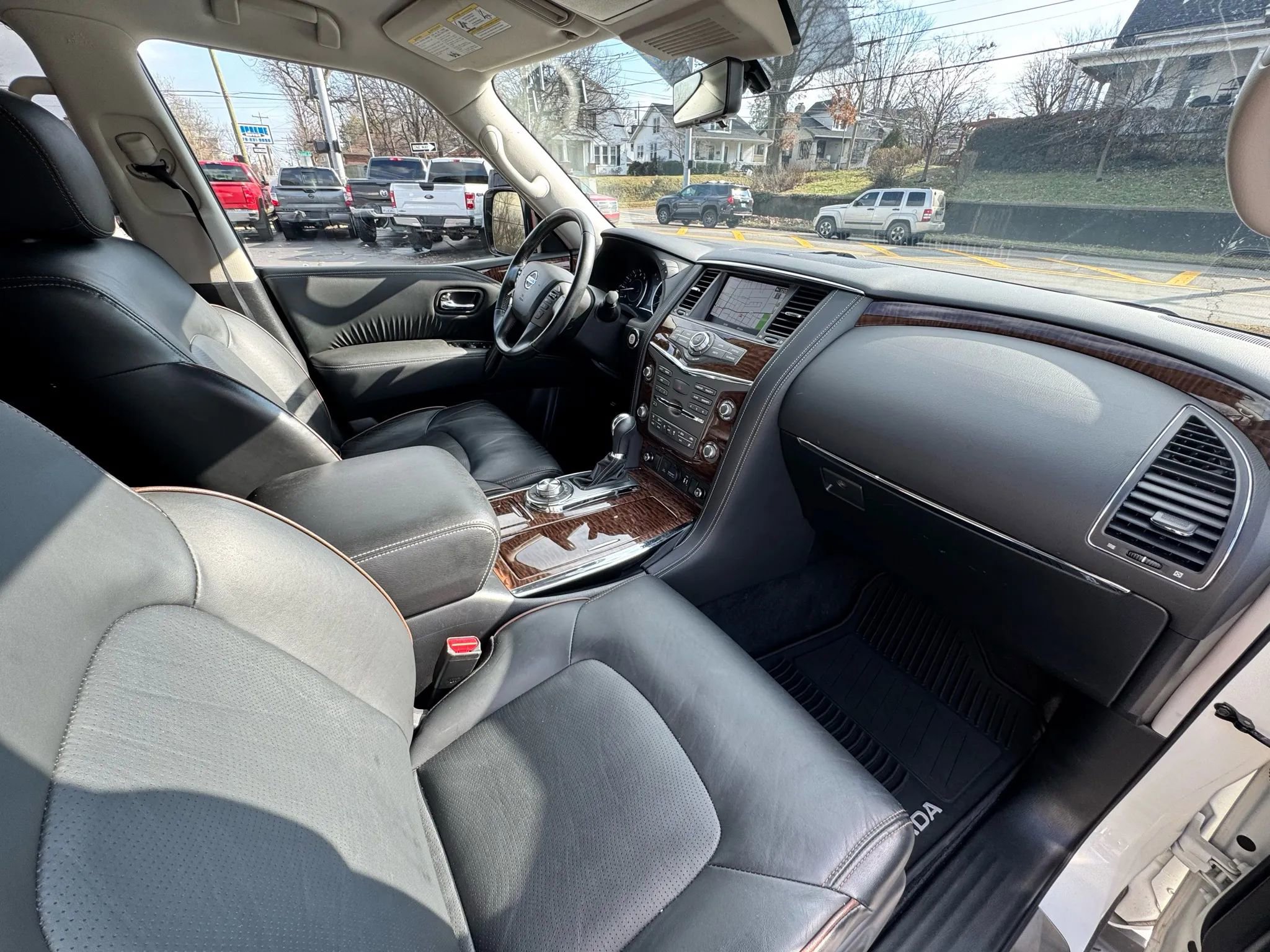 Used 2020 Nissan Armada Platinum w/ Captain's Chairs Package image 30