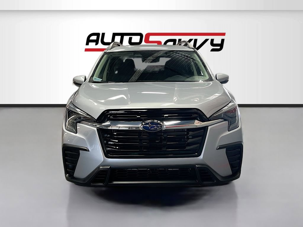 Used 2023 Subaru Ascent Premium w/ Convenience Package image 2