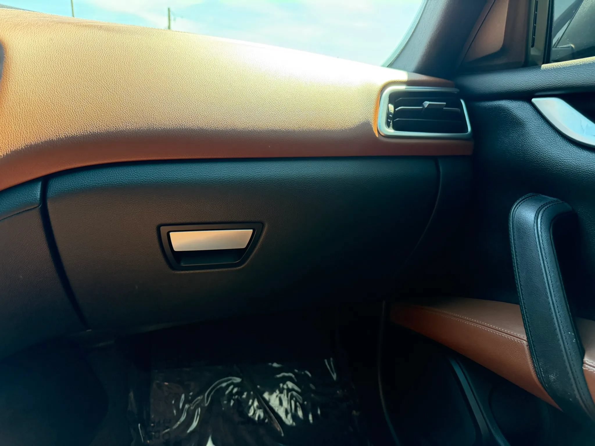 Used 2016 Maserati Ghibli S RWD image 32