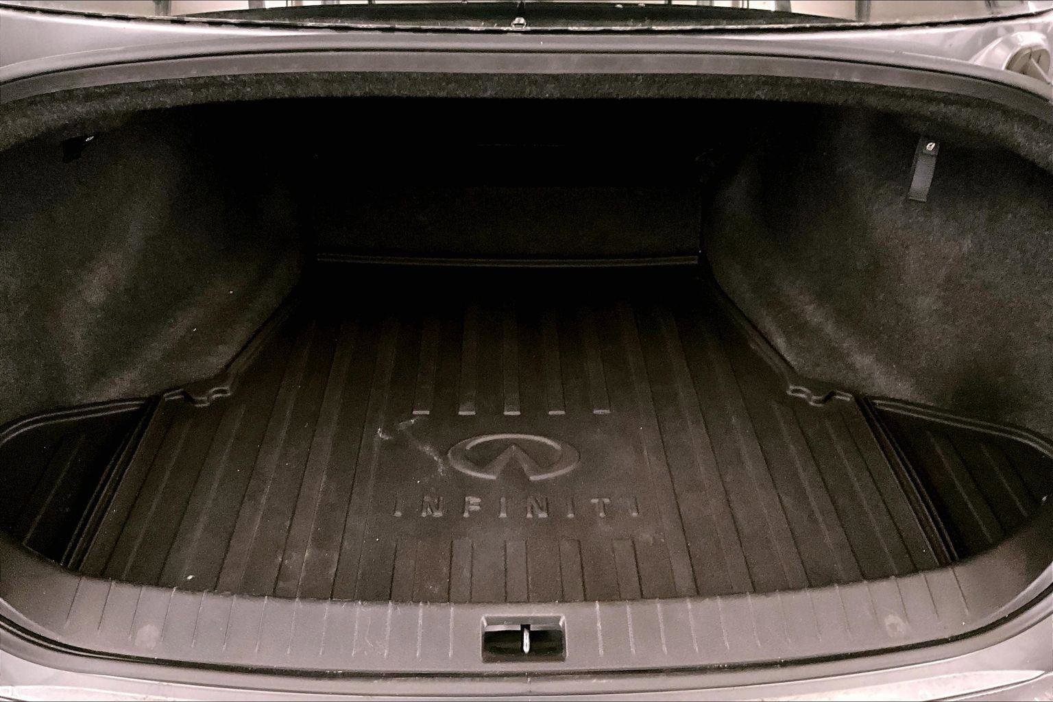 Used 2018 INFINITI Q50 Red Sport 400 w/ Sensory Package (Sport) image 34