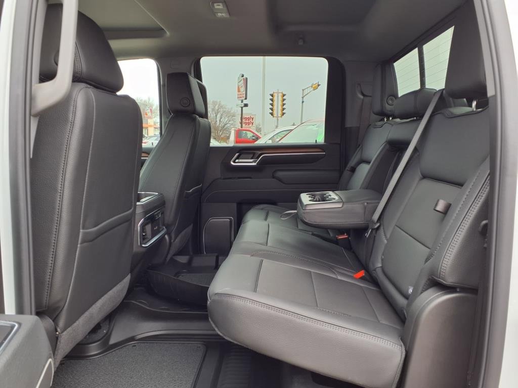 New 2025 GMC Sierra 2500 Denali w/ Denali Reserve Package image 7