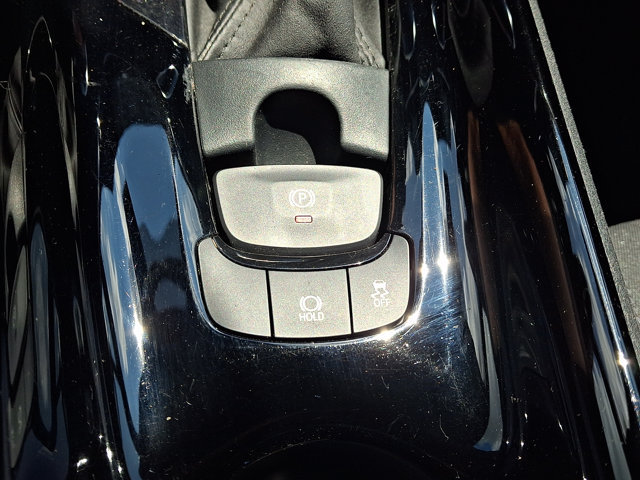 Used 2020 Toyota C-HR XLE FWD image 23