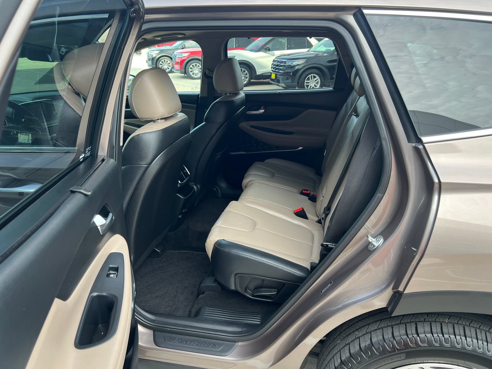 Used 2020 Hyundai Santa Fe SEL FWD image 11