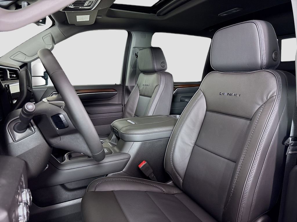 New 2026 GMC Sierra 3500 Denali w/ Denali Reserve Package image 21