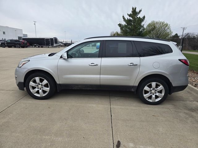 Used 2016 Chevrolet Traverse LT w/ Style and Technology Package image 4