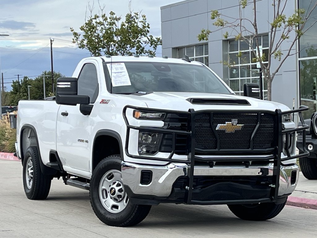 Used 2025 Chevrolet Silverado 2500 W/T w/ WT Convenience Package AWD/4WD image 2