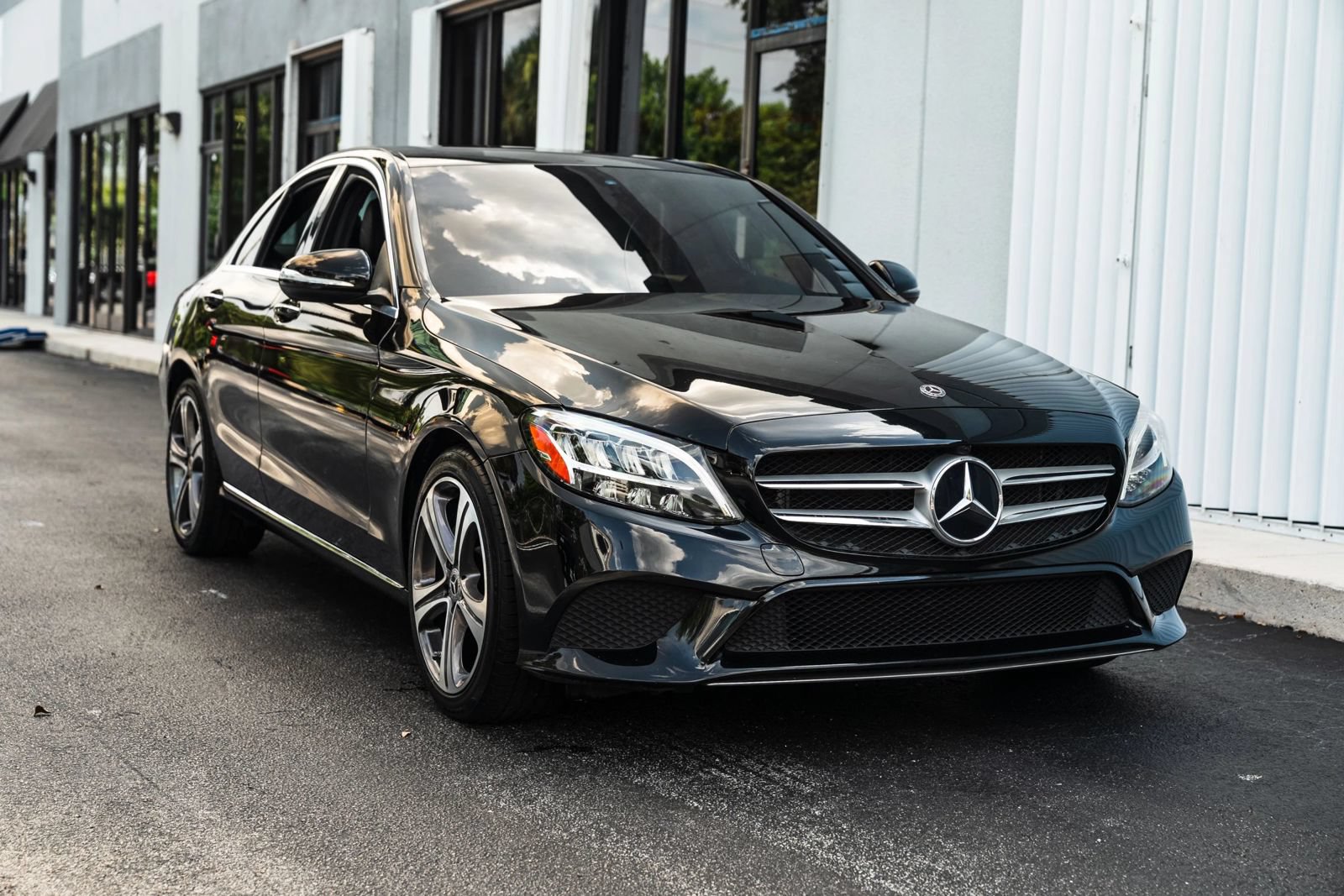 Used 2019 Mercedes-Benz C 300 Sedan w/ Premium Package image 2