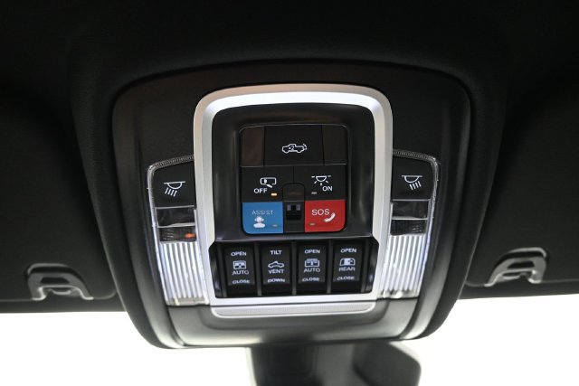 New 2027 RAM 1500 Laramie AWD/4WD image 9