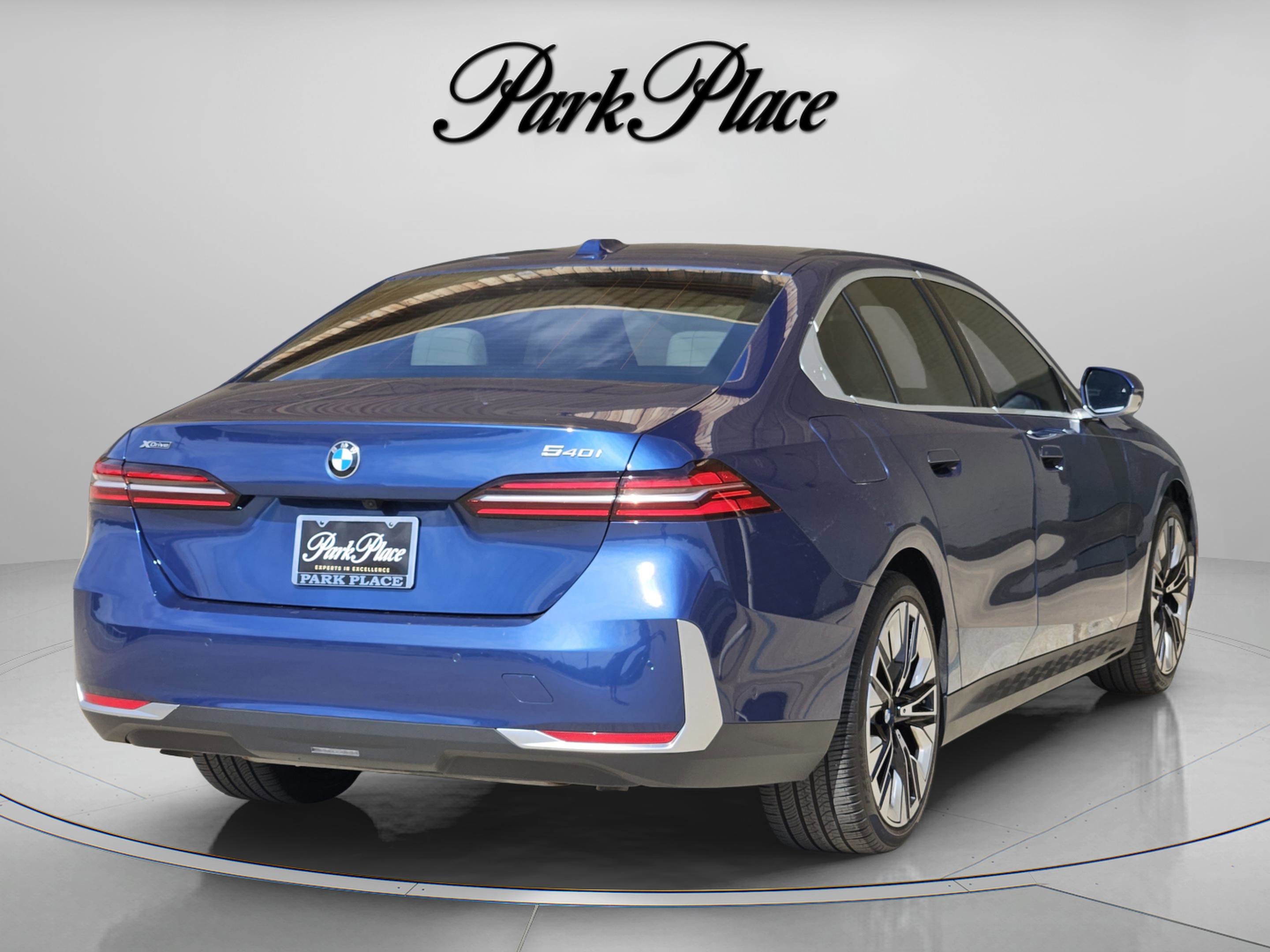 Used 2025 BMW 540i xDrive AWD/4WD image 6