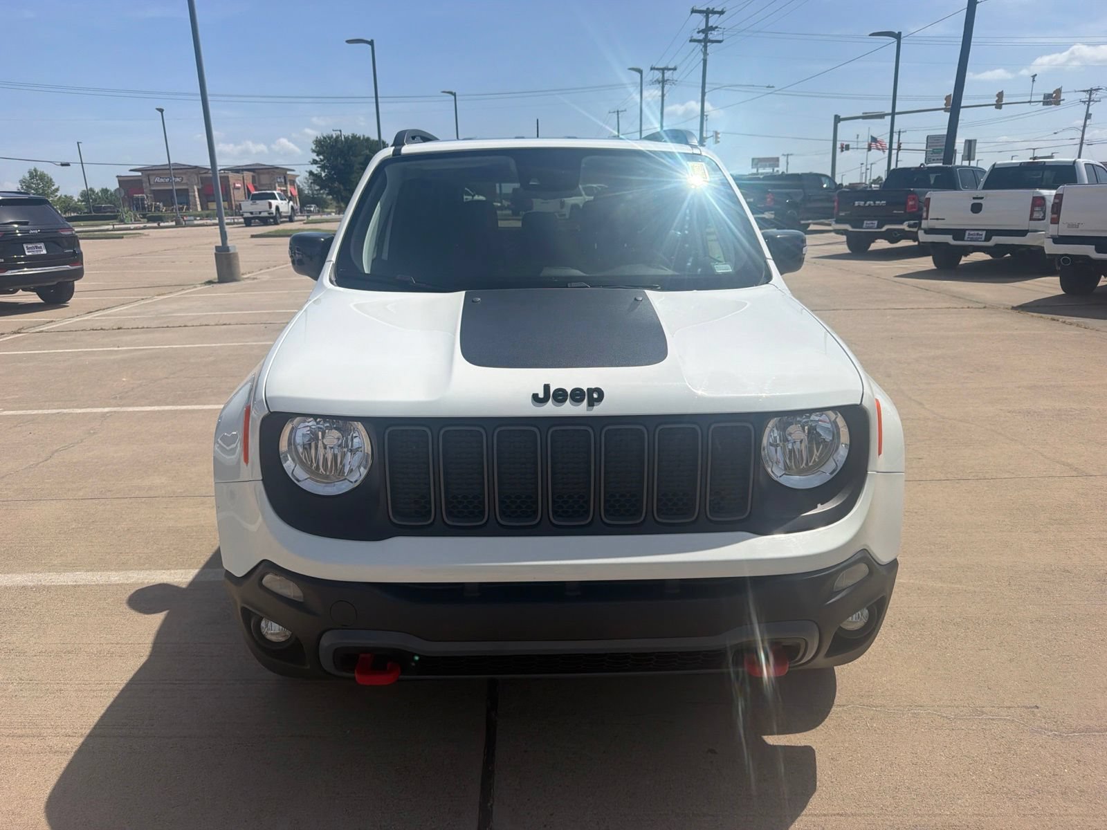 Used 2023 Jeep Renegade Trailhawk AWD/4WD video 2