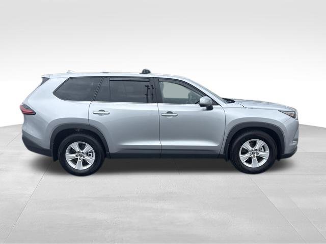 Used 2025 Toyota Grand Highlander FWD image 6