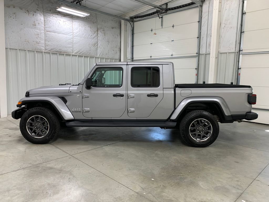 Used 2020 Jeep Gladiator Overland image 21