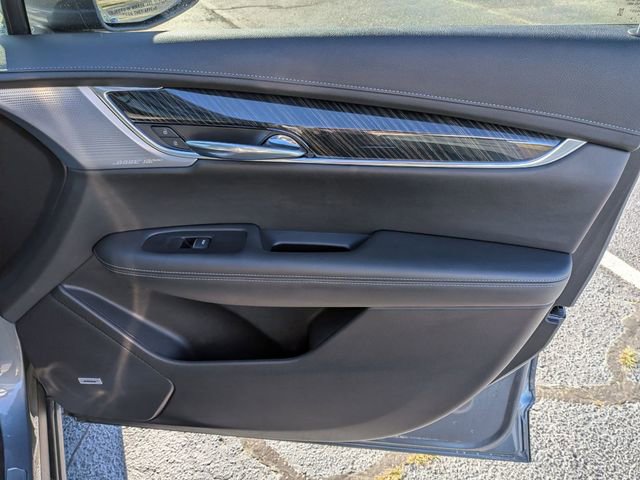 Used 2020 Cadillac XT6 Premium Luxury FWD image 36