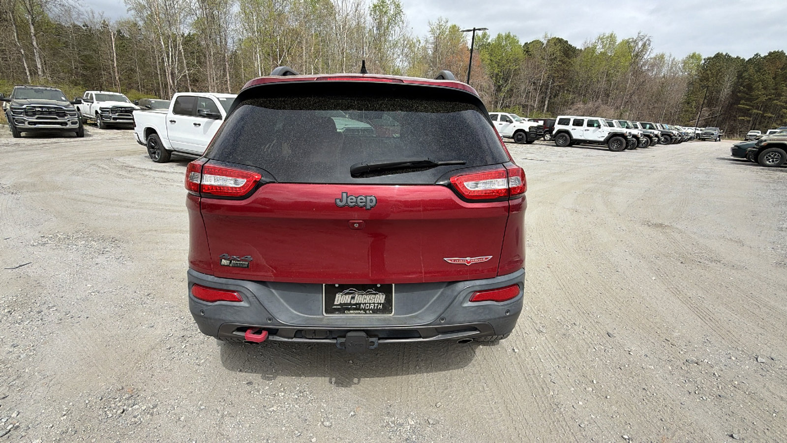 Used 2015 Jeep Cherokee Trailhawk w/ Comfort/Convenience Group image 9
