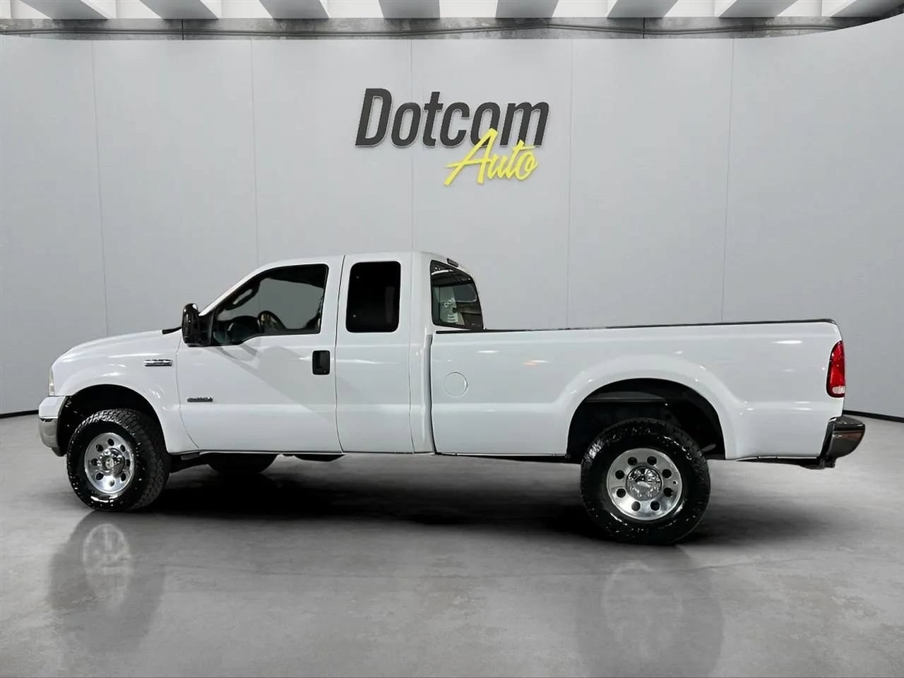 Used 2006 Ford F350 XLT AWD/4WD image 5