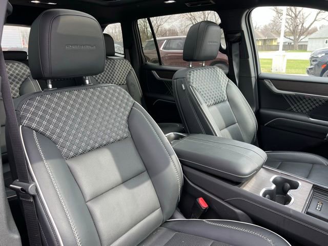 Used 2024 GMC Acadia Denali w/ Super Cruise Package image 15