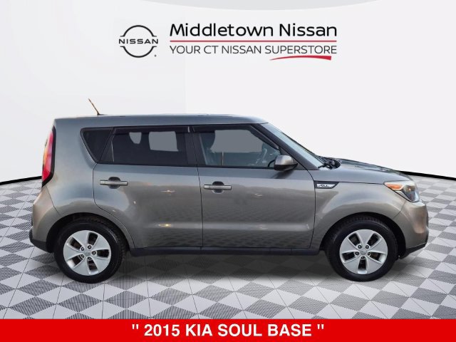 Used 2015 Kia Soul FWD image 2