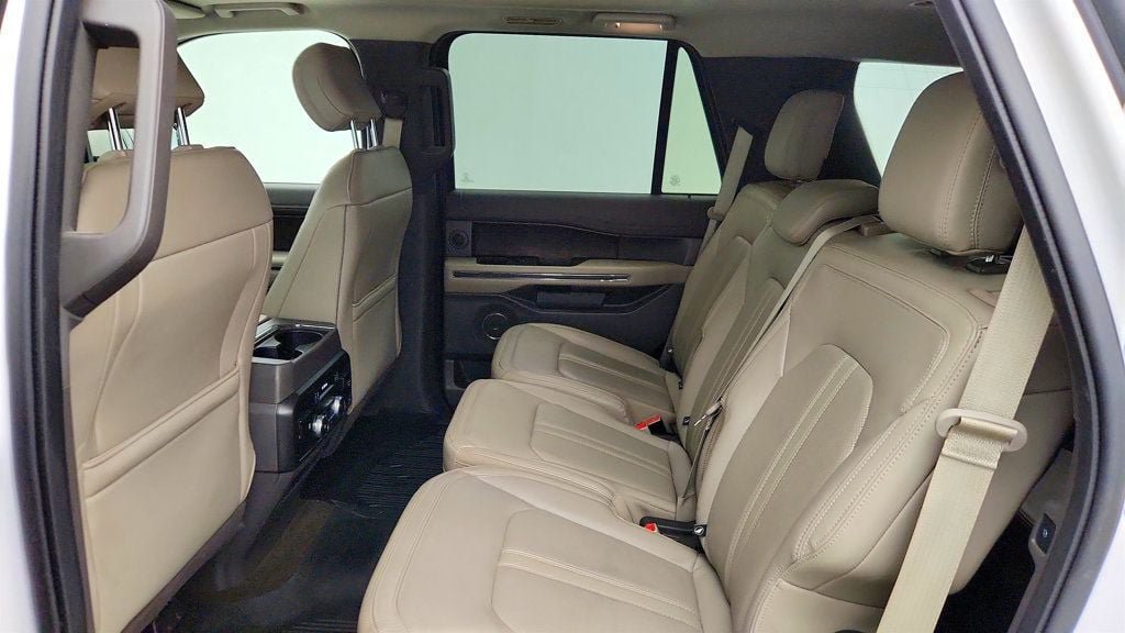 Used 2019 Ford Expedition Limited w/ Special Edition Package AWD/4WD image 21