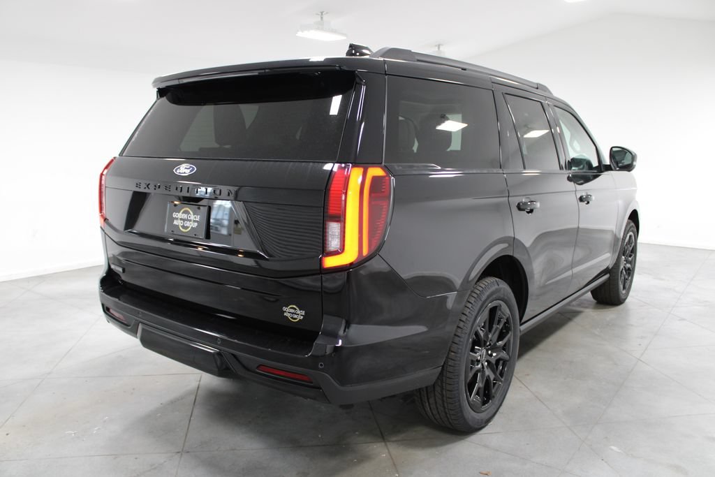 New 2027 Ford Expedition Platinum RWD image 8