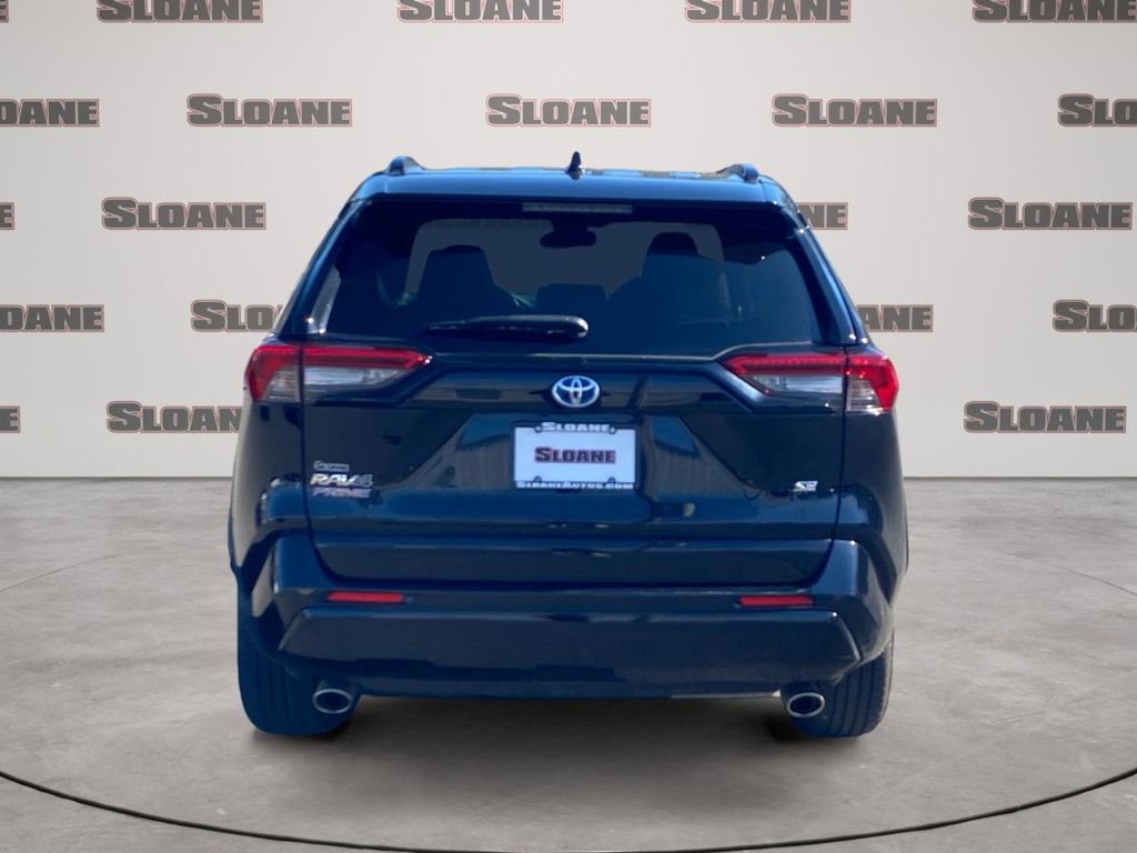 Used 2021 Toyota RAV4 SE w/ Weather & Moonroof Package image 4