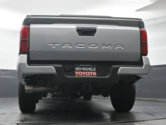 Certified 2026 Toyota Tacoma SR5 AWD/4WD image 34