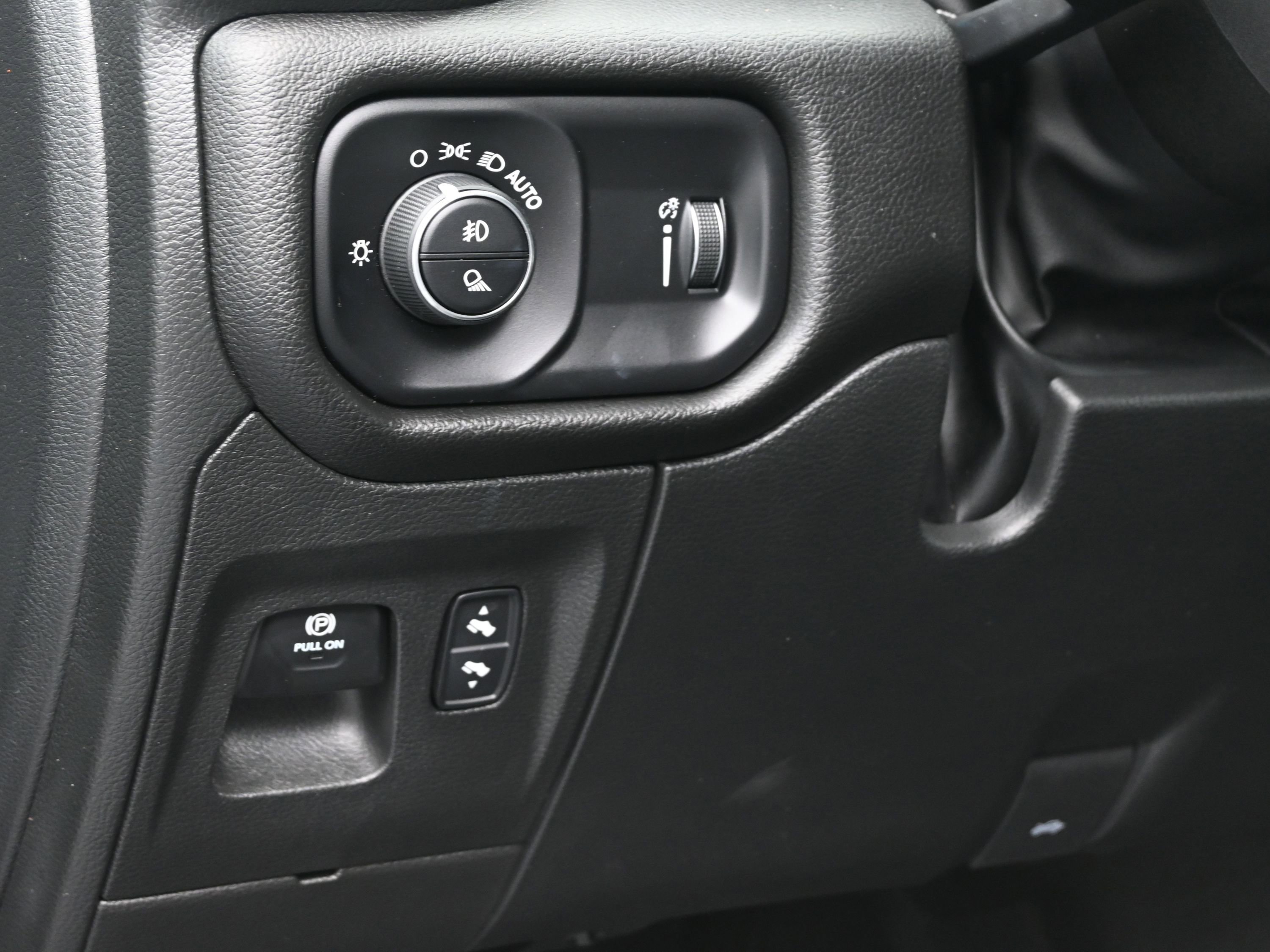 Used 2023 RAM 1500 Lone Star image 23