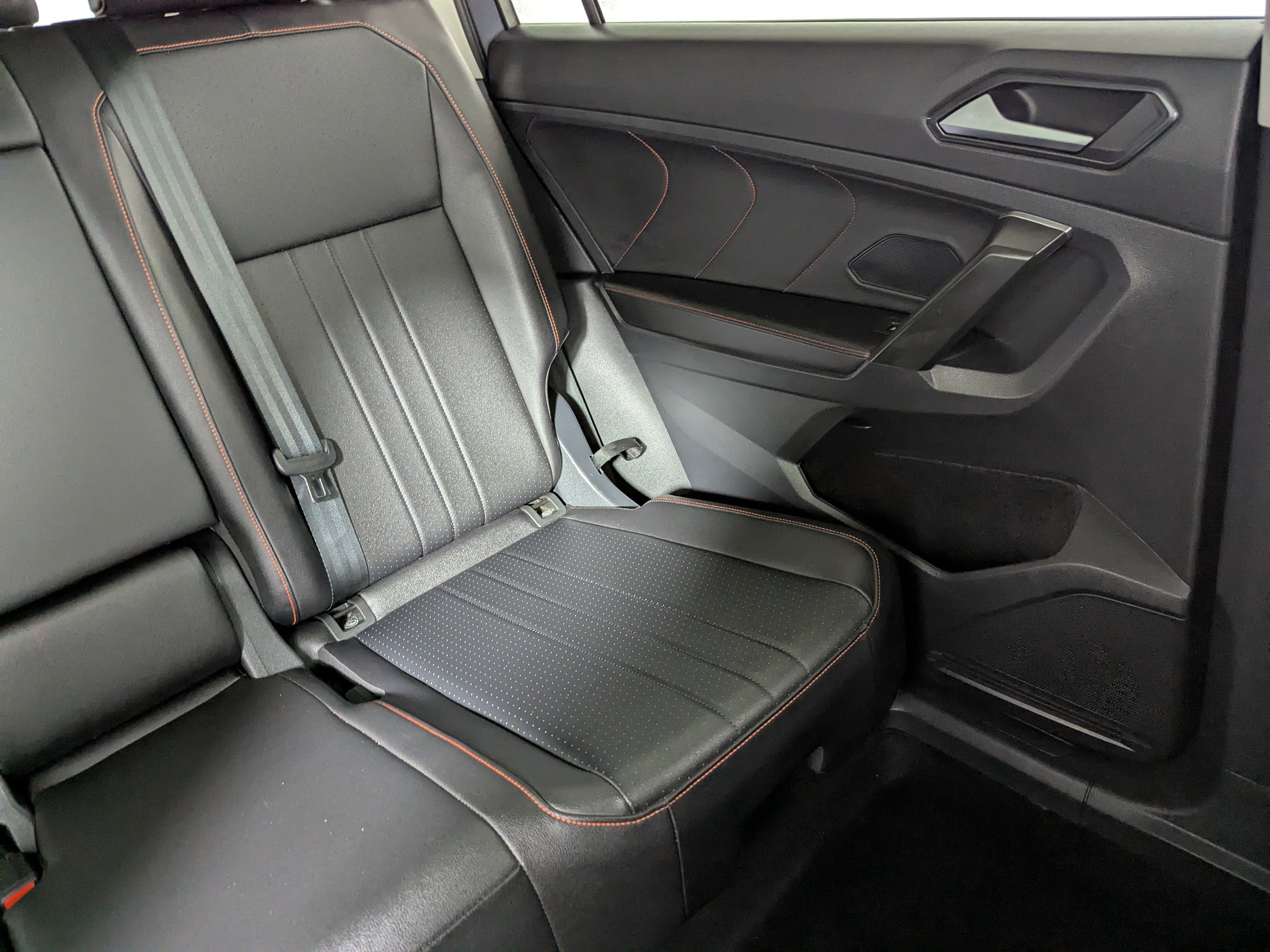 Used 2024 Volkswagen Tiguan Wolfsburg Edition FWD image 14