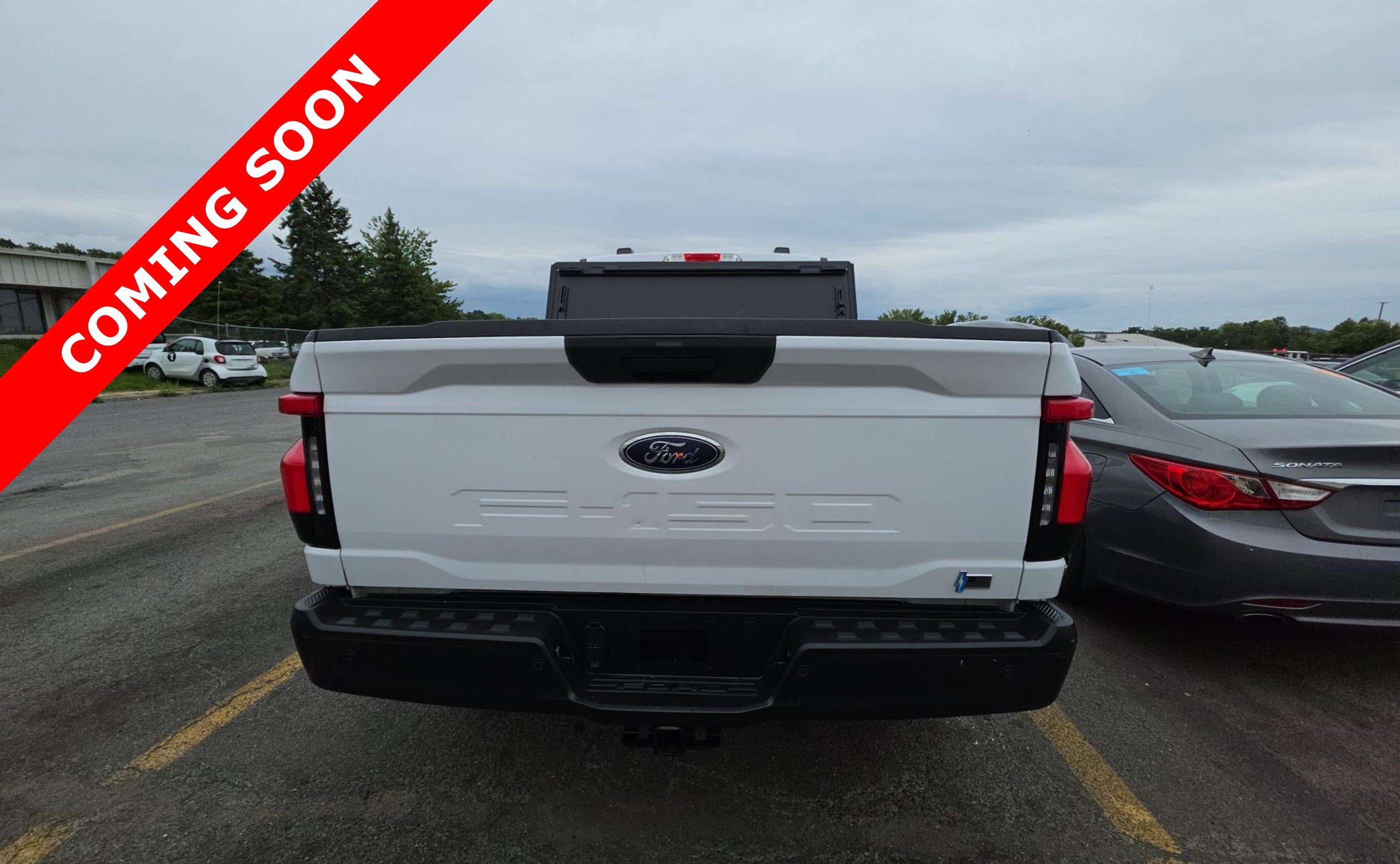 Used 2022 Ford F150 Lightning Pro AWD/4WD image 5