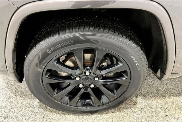 Used 2020 Jeep Grand Cherokee Altitude image 36