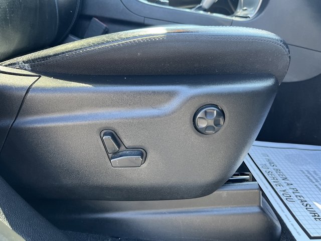 Used 2019 Jeep Grand Cherokee Limited w/ Luxury Group II AWD/4WD image 37