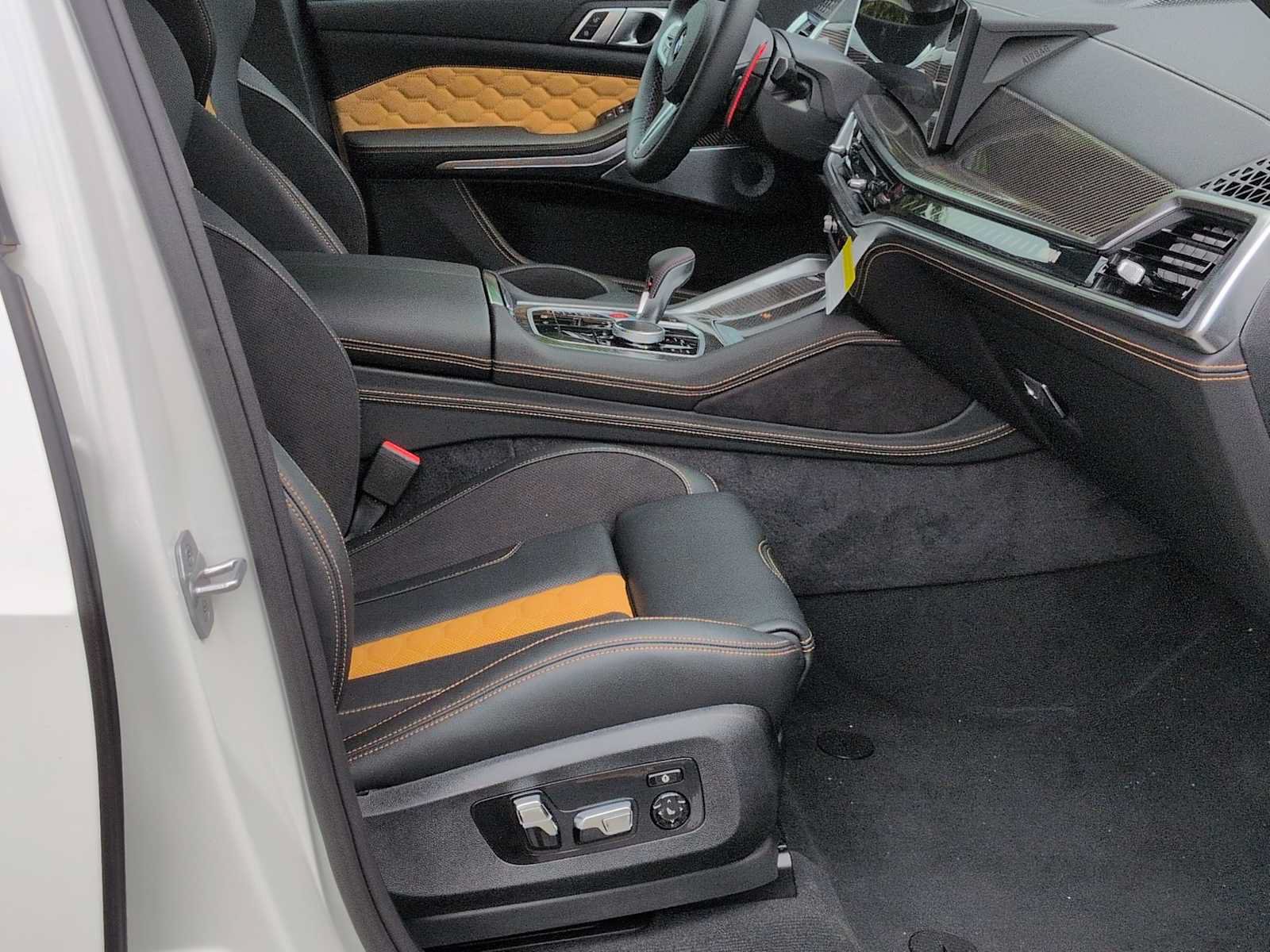 New 2026 BMW X5 M Competition w/ Executive Package AWD/4WD image 24